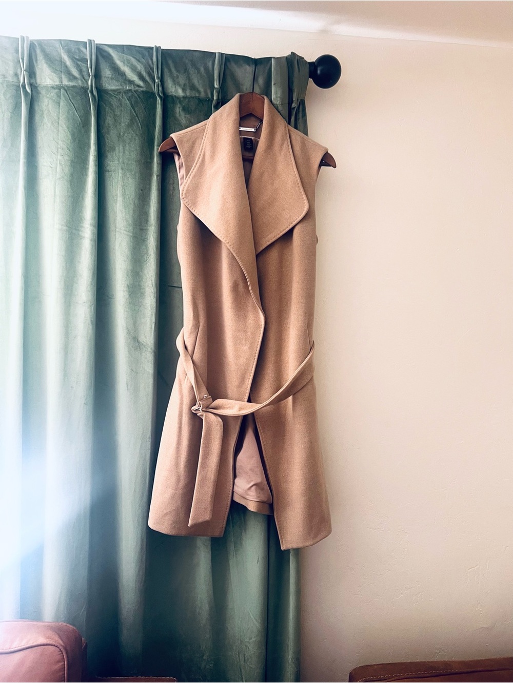 White House Black Market tan belted coat vest Size S/M